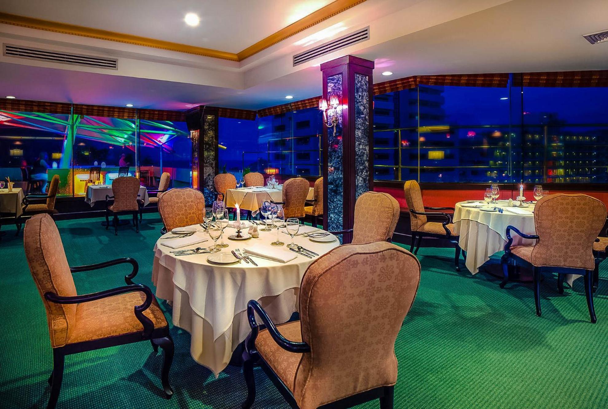 Patong Resort Hotel - Sha Extra Plus Exterior foto