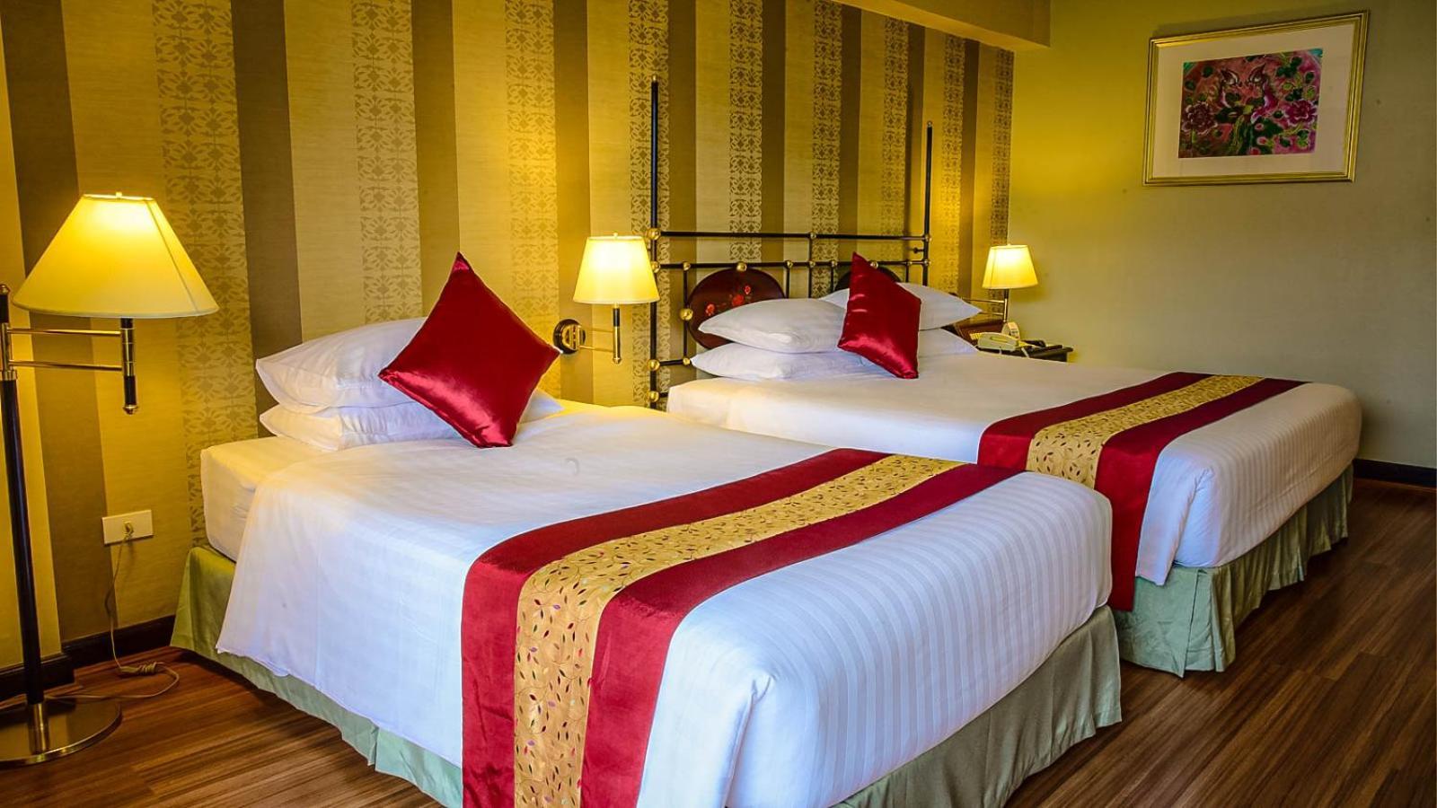 Patong Resort Hotel - Sha Extra Plus Exterior foto