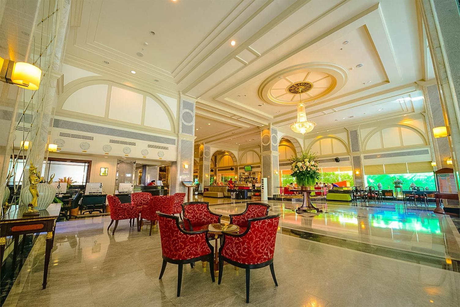 Patong Resort Hotel - Sha Extra Plus Exterior foto