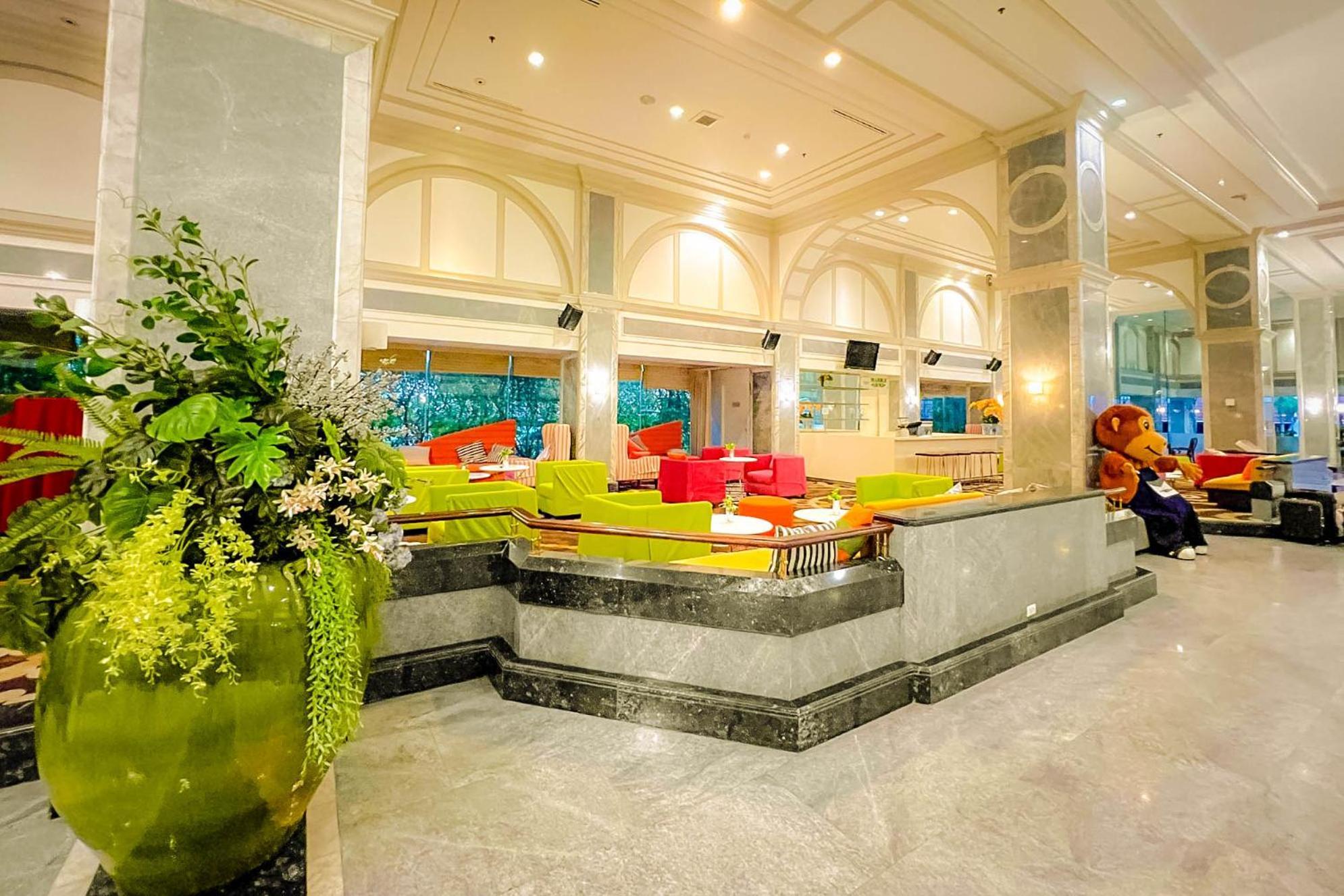 Patong Resort Hotel - Sha Extra Plus Exterior foto