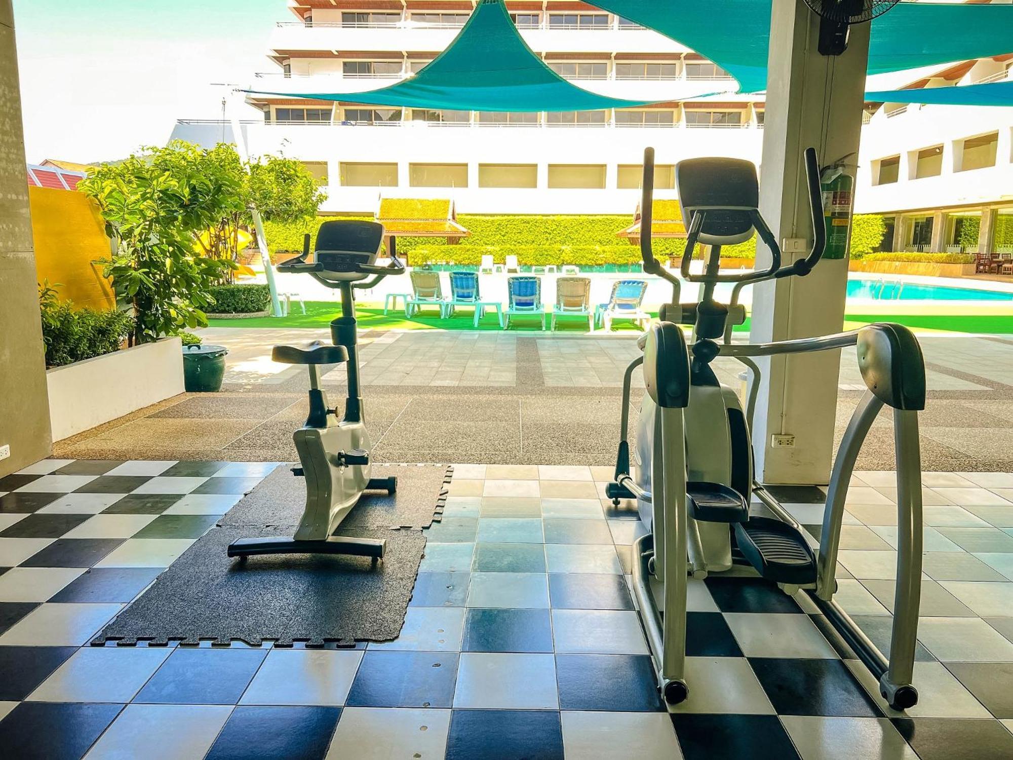Patong Resort Hotel - Sha Extra Plus Exterior foto