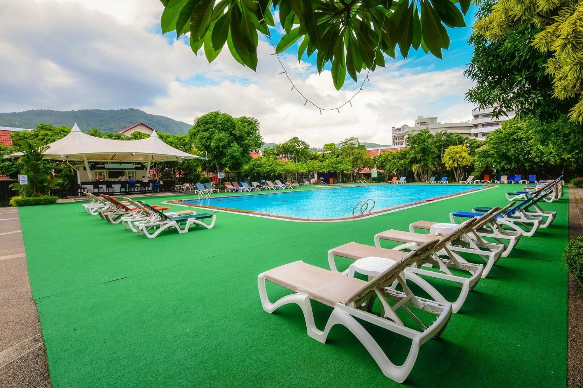 Patong Resort Hotel - Sha Extra Plus Exterior foto