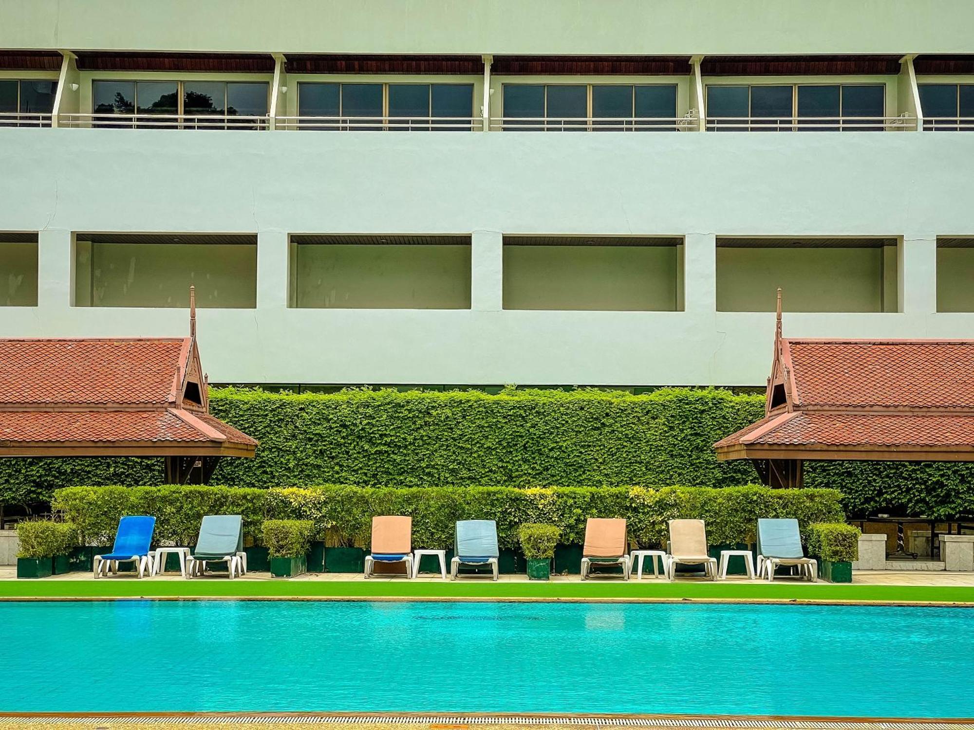 Patong Resort Hotel - Sha Extra Plus Exterior foto