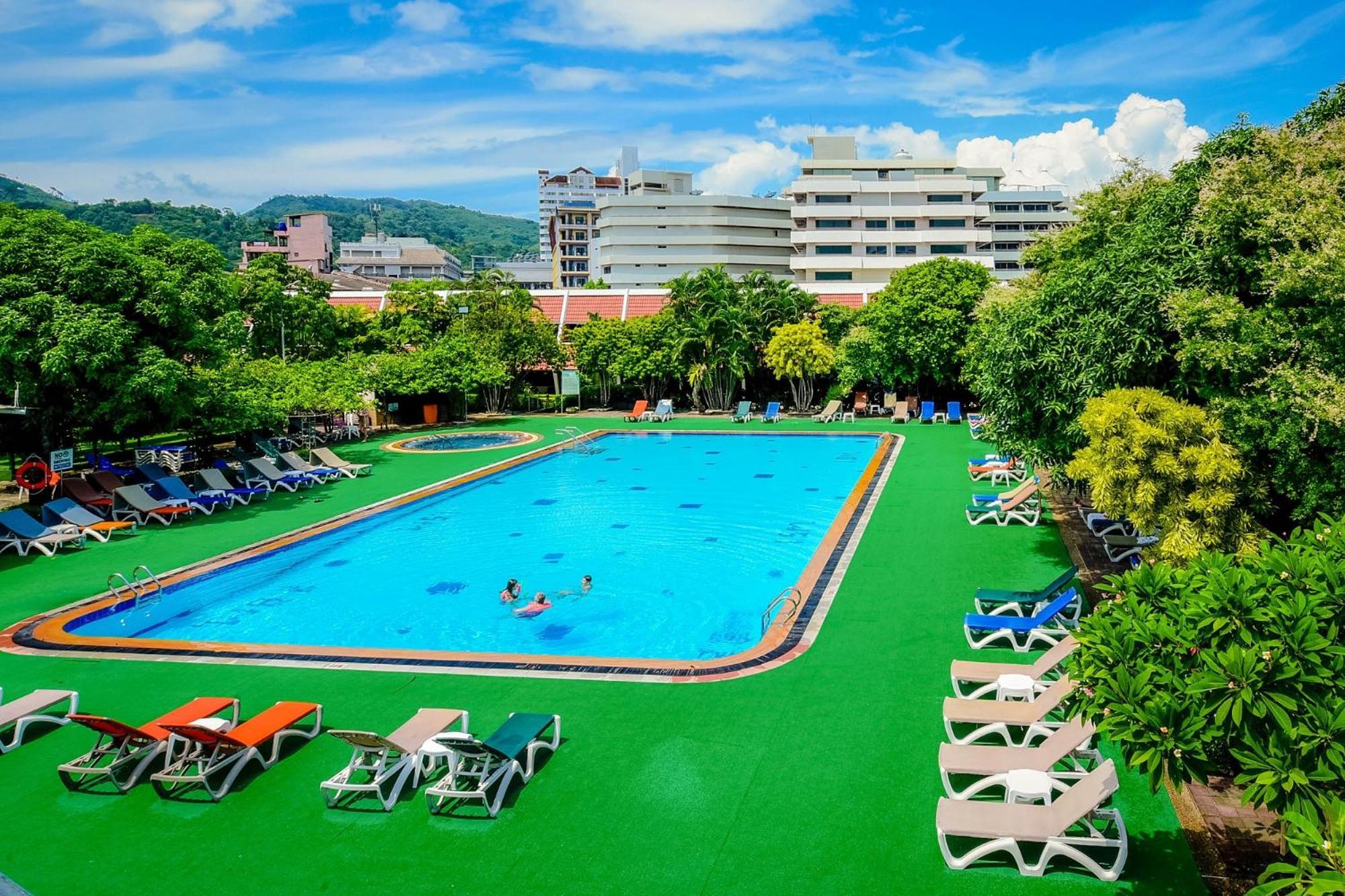 Patong Resort Hotel - Sha Extra Plus Exterior foto
